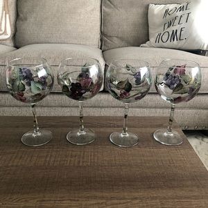 Hand painted wine glasses with Grapes 4 pack